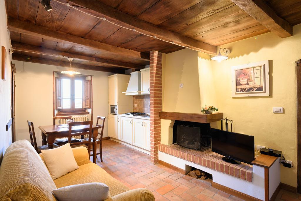 Il Borgo Dei Corsi - Charming Holiday Apartments Ortignano Raggiolo Exteriör bild