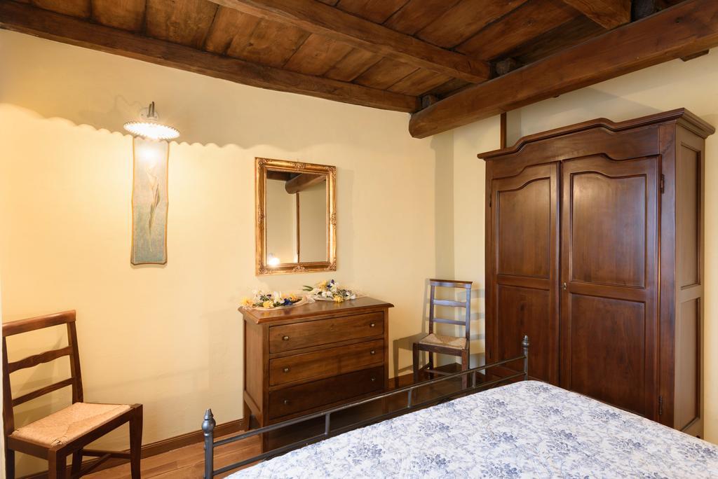 Il Borgo Dei Corsi - Charming Holiday Apartments Ortignano Raggiolo Exteriör bild