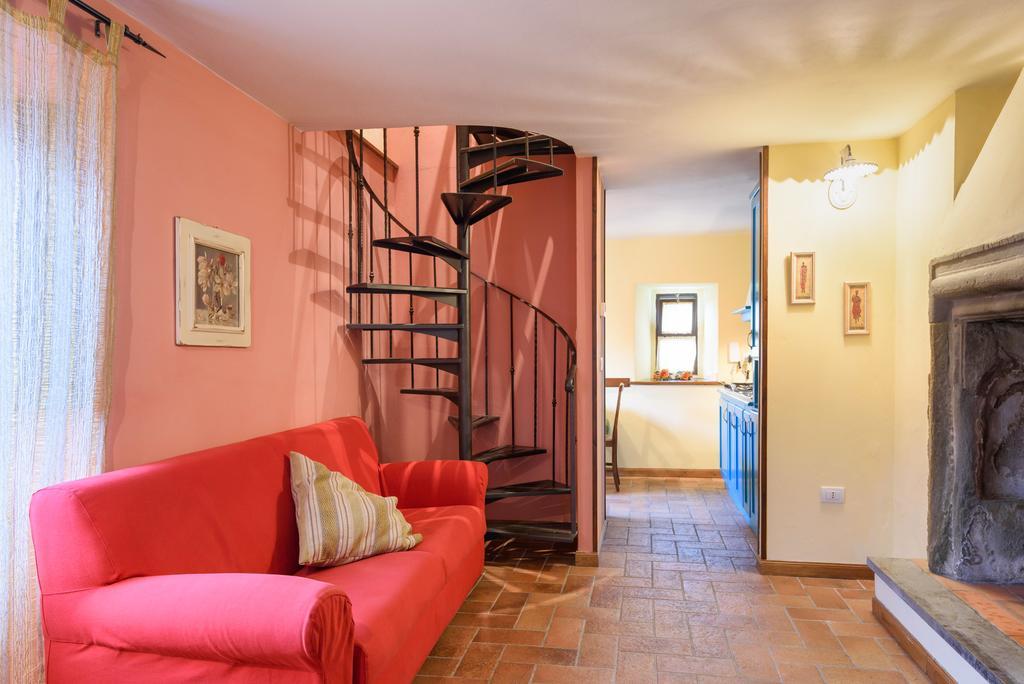 Il Borgo Dei Corsi - Charming Holiday Apartments Ortignano Raggiolo Exteriör bild