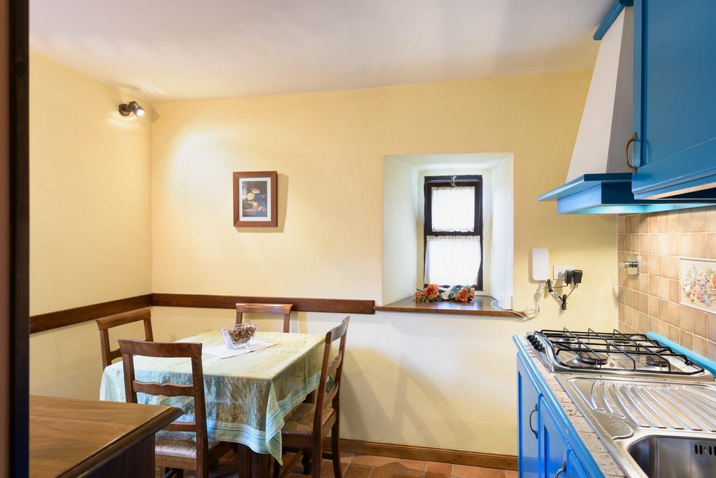 Il Borgo Dei Corsi - Charming Holiday Apartments Ortignano Raggiolo Exteriör bild