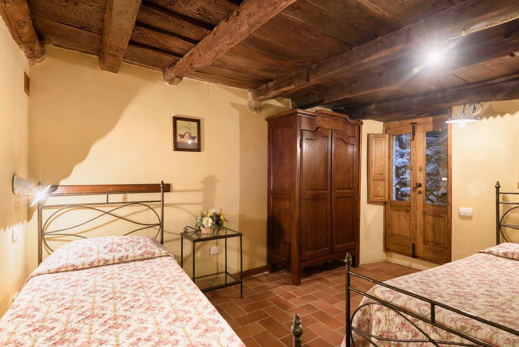 Il Borgo Dei Corsi - Charming Holiday Apartments Ortignano Raggiolo Exteriör bild