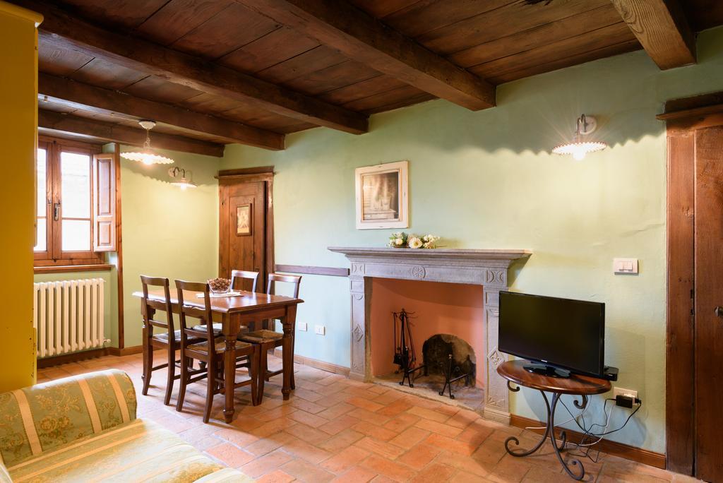 Il Borgo Dei Corsi - Charming Holiday Apartments Ortignano Raggiolo Exteriör bild