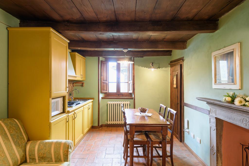 Il Borgo Dei Corsi - Charming Holiday Apartments Ortignano Raggiolo Exteriör bild