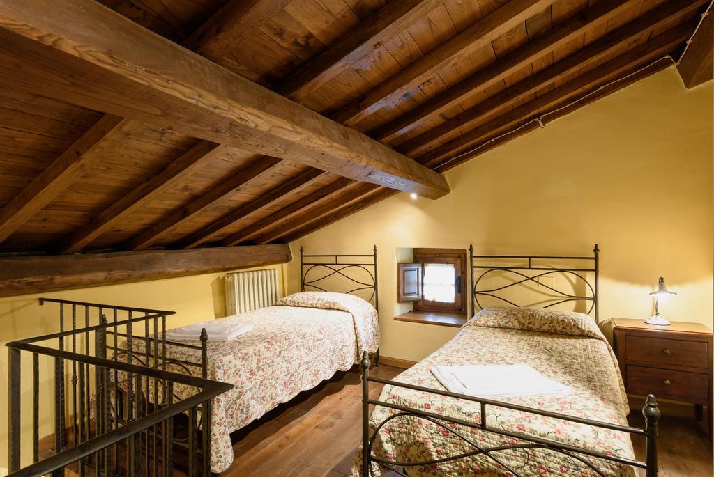 Il Borgo Dei Corsi - Charming Holiday Apartments Ortignano Raggiolo Exteriör bild