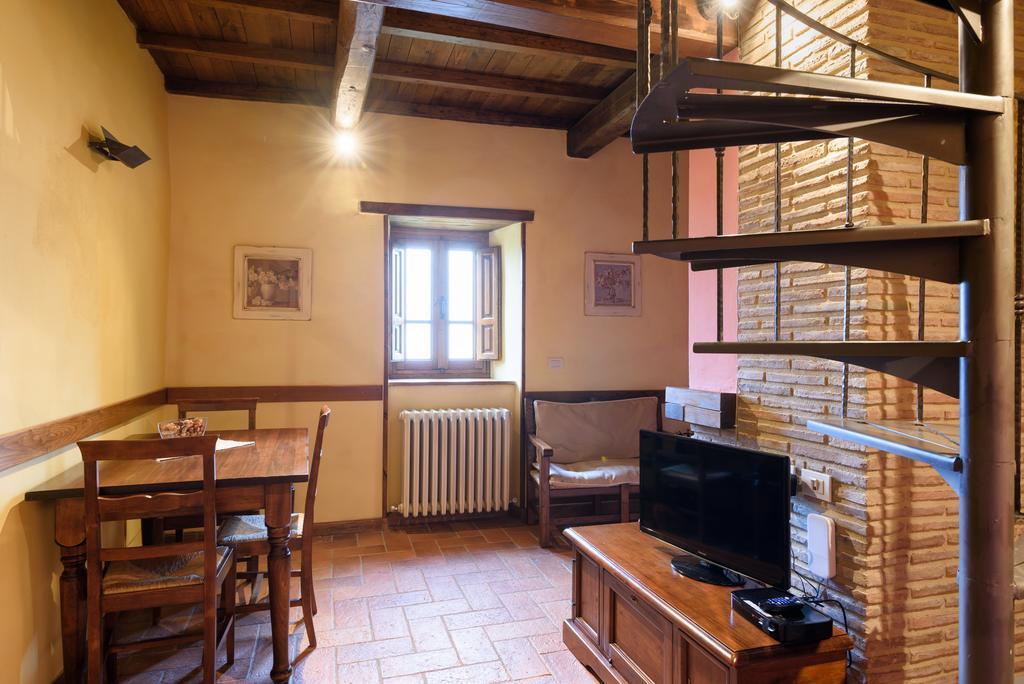 Il Borgo Dei Corsi - Charming Holiday Apartments Ortignano Raggiolo Exteriör bild