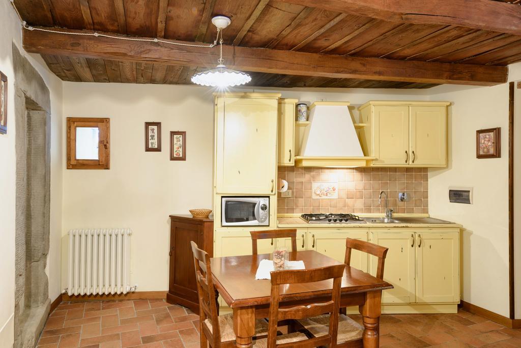 Il Borgo Dei Corsi - Charming Holiday Apartments Ortignano Raggiolo Exteriör bild