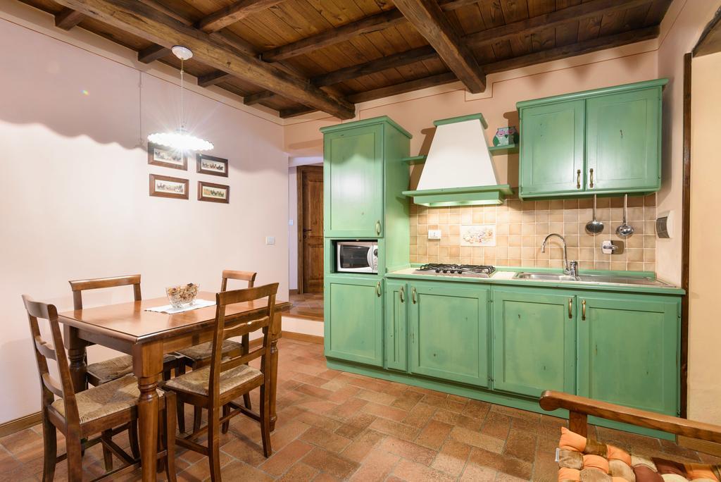 Il Borgo Dei Corsi - Charming Holiday Apartments Ortignano Raggiolo Exteriör bild